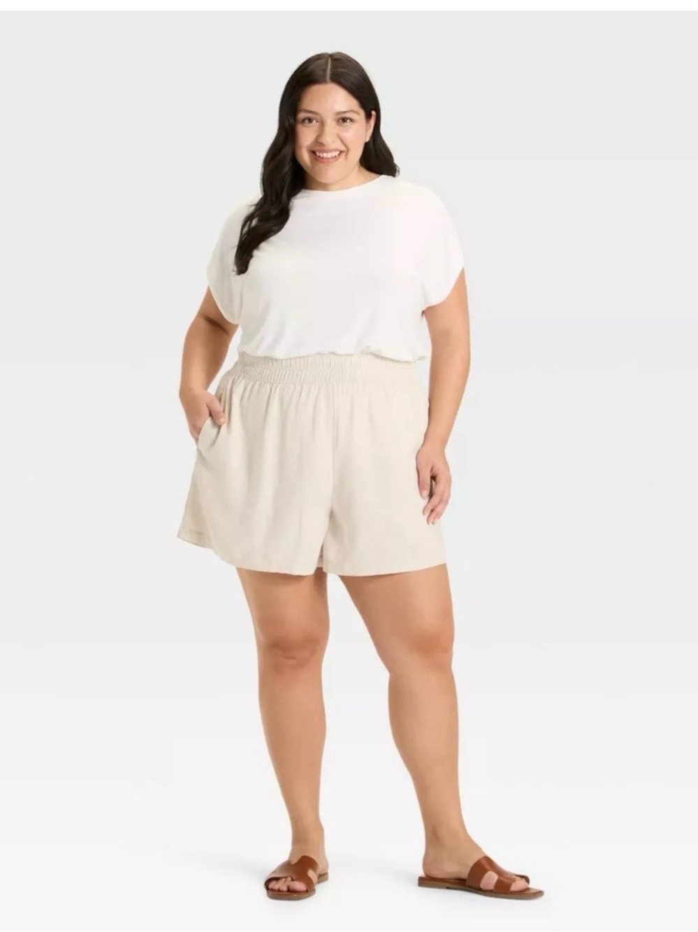 Ava & Viv Plus Size Elastic Waist Shorts in Cream